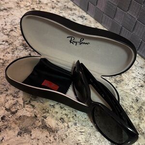Ray-Ban Classic Black Sunglasses